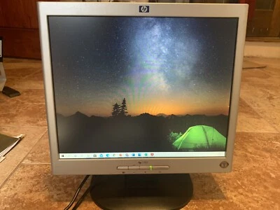HP 1702 17" LCD Monitor P9621D - Image 1 of 4