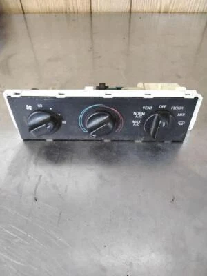 Calefacción A/C Control FORD CROWN VICTORIA 98 99 00 01 02 03 04 05 06 07 08 09 10 11 Foto 1 de 2