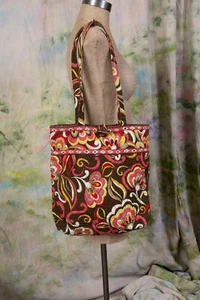 Pretty VERA BRADLEY Quilted Floral Tote Bag - Picture 1 of 7