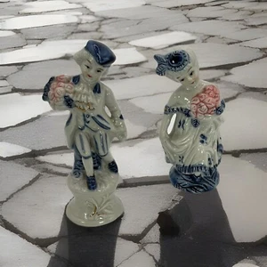 1950's Vintage Colonial Couple White & Blue Ceramic Figurines With Gold Accents - Picture 1 of 4