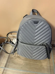 Victoria's Secret V-Quilt City Mini Rucksack grau - Top Zustand - Bild 1 von 6