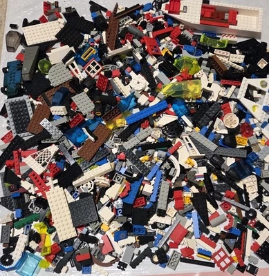 Lote de piezas espaciales clásicas LEGO de colección parabrisas bisagras ladrillos placas azulejos 4 libras Foto 1 de 4