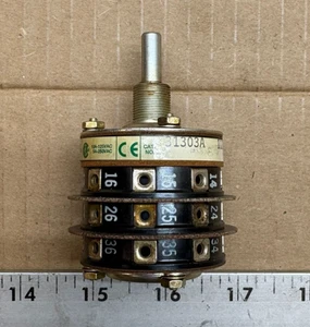 Electroswitch Series 31 Rotary Switch PN: 31303A, 1118 - Picture 1 of 6