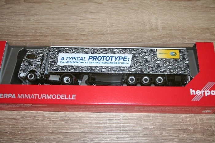 Herpa 308434 - 1/87 Man Tgx Xlx Teli Copertura - Hella Erlkönig Camion - Nuovo