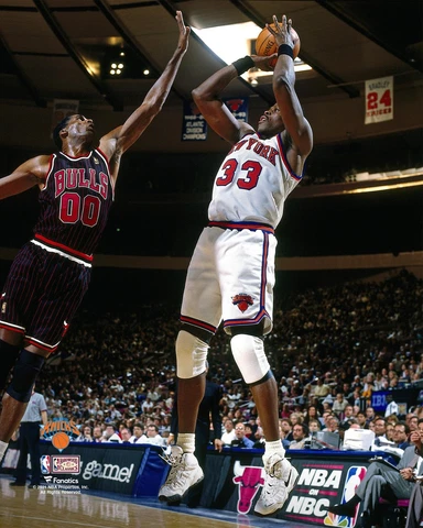 Patrick Ewing Knicks UnSigned Jersey Fadeaway Jump Shot On Robert Parish Photo Cover