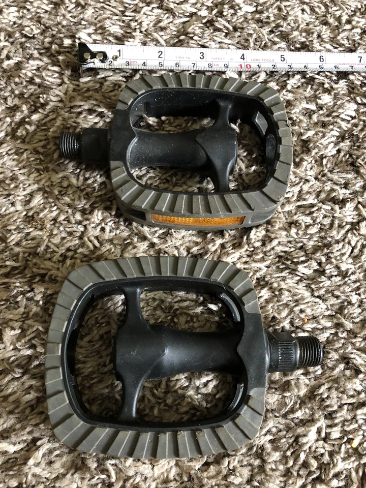 VP Plastic Bike Pedals Used Black & Gray - Image 1 of 3