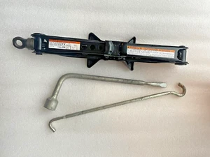 2016 2017 2018 2019-2022 Toyota Prius Hybrid Jack, Lifting Handle, Wrench OEM - Picture 1 of 10