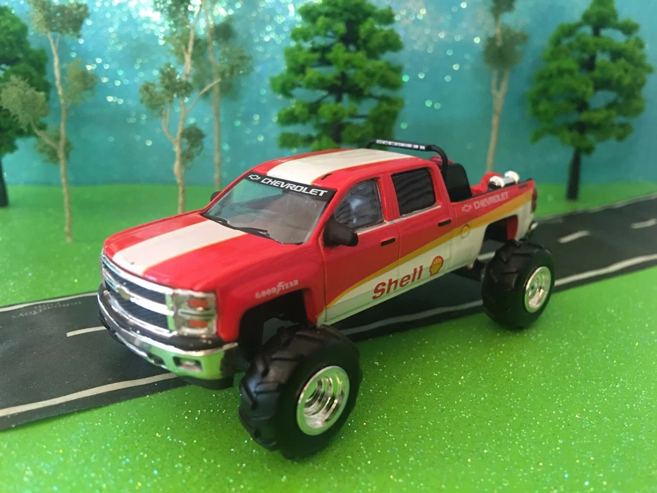 Custom Lifted 2015 Chevrolet Silverado, 1/64 Scale Diecast, Shell Fire Unit  - Image 1 of 1