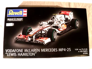 1/24 Revell Grand Prix F1 McLaren Mercedes MP4-25 Lewis Hamilton Level 4 #07096 - Picture 1 of 4