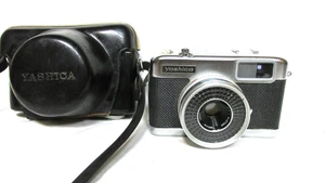VINTAGE 1960s YASHICA EZ-matic 126 FILM CAMERA w/ CASE - Picture 1 of 5