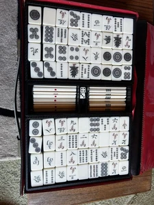Chinese Mahjong Set Bone & Bamboo Tiles, Dice, Betting Sticks - Picture 1 of 15