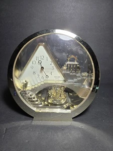 Rhythm Quartz Schreibtisch / Kaminuhr "Stairway to Heaven" mit sich drehenden Engeln funktioniert - Bild 1 von 4