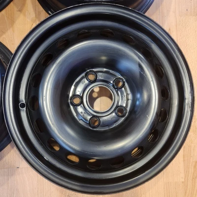 Llanta de acero 15" VOLKSWAGEN JETTA, GOLF, CONEJO OEM 2005-2016 15x6 5x112 Foto 1 de 3