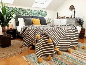 Wool Moroccan pompom Blanket, bedroom blanket, moroccan blanket, Duty Free - Picture 1 of 6