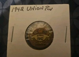 1942 International Union United Automobile, Aircraft Agricultural Implement CIO - Picture 1 of 4