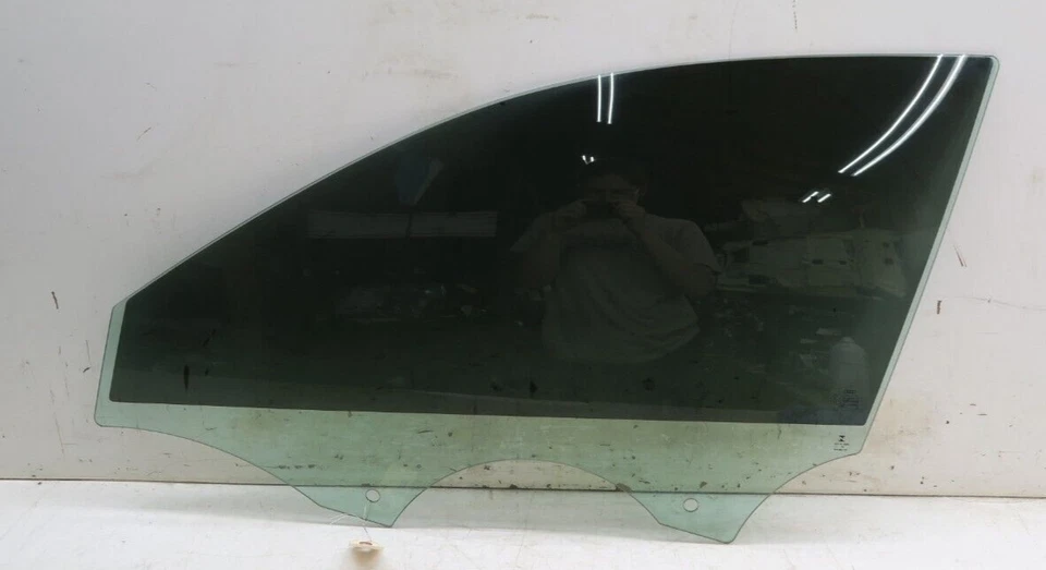 Panel de vidrio ventana puerta delantera izquierda Audi A3 2017-2020 OEM Foto 1 de 4