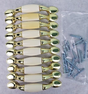 Lot de 10 anciennes quincailleries de tirette pour tiroir en laiton et porcelaine blanche avec vis - Photo 1/6