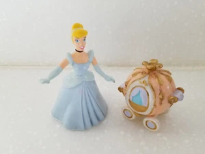 Hallmark Disney Miniature Cinderella & 1994 Pumpkin Carriage - Picture 1 of 6