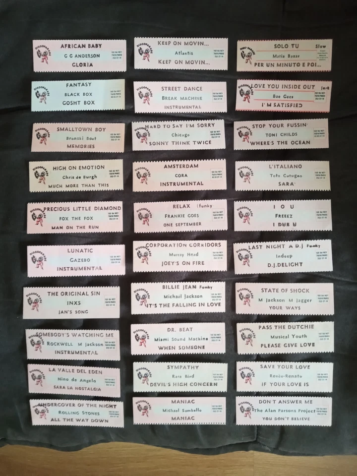 gros lot 30 étiquettes jukebox strip  DISCOPARADE  _    HITS international - Photo 1/1