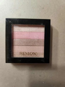 Revlon Highlighting Rose Glow 020 Brand New!! - Picture 1 of 1