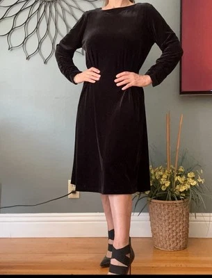 Платье Susan Graver размер M черное бархатное на коленях праздничное эластичное мягкое - Изображение 1 из 4