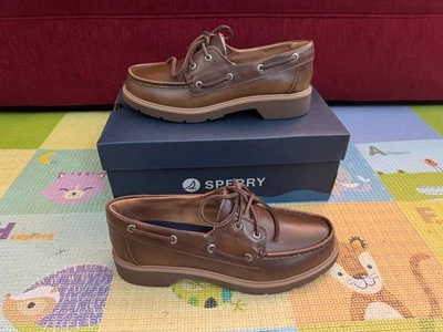 Zapatos de barco de cuero Sperry Wellsboat Wells Boat marrón para mujer 8 Foto 1 de 4