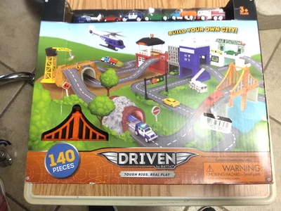 Juego 140 Piezas CONSTRUYE UNA CIUDAD CONDUCIDO por BATTAT ENVÍO GRATUITO Foto 1 de 4