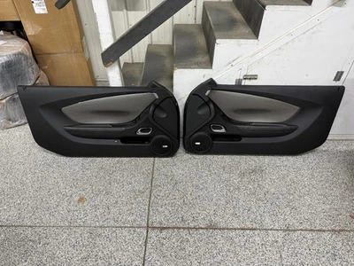2010-2015 Chevrolet Camaro SS RH LH Pair Door Panels "Silver" Inserts - OEM Foto 1 de 4