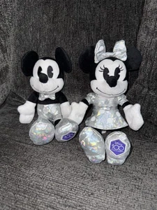 Disney Mickey und Minnie Mouse 100 Jahre Jubiläum Plüsch Puppen - Bild 1 von 5