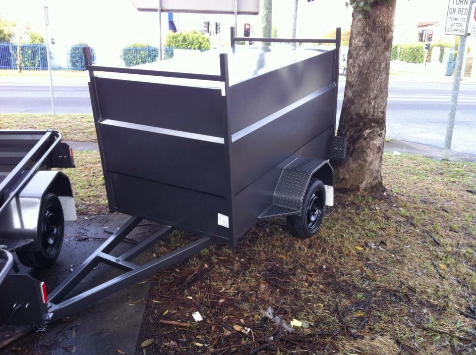 7x4X4 ENCLOSED BOX Trailer BRAND NEW RIMS & TYRES FREE JOCKEY WHEEL - image 1 of 1