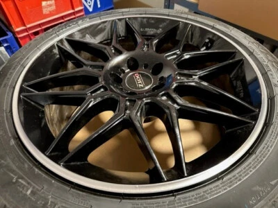 BMW X3M 2023 f97 g01 m competition Winterreifen Satz mit Mischbereifung  - Bild 1 von 2