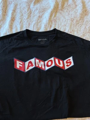 Винтажная черная футболка 2XL Famous Stars and Straps с красными, белыми и синими кубиками - Изображение 1 из 2