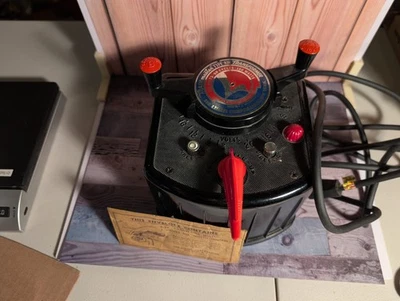 Lionel Postwar KW Transformer with Original Box, 190 Watt - Image 1 of 4