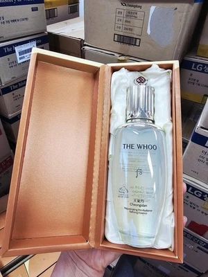 The History of Whoo Cheongidan Rejuvenating Pro-radiance Refining Essence 150ml - Image 1 of 3