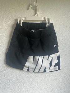 NIKE AIR Spell-out Girl Skirt Standard Fit Black White Sz M 6 Drawstring Elastic - Picture 1 of 4