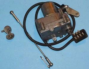 Mercedes-Benz R107 W124 W126 OEM VDO Cruise Control Actuator Assembly 0025458632 - Picture 1 of 6