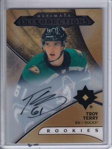  2018-19 Ultimate Collection Introductions Autographs Gold #UI13 Troy Terry RC