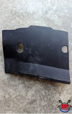 Крышка панели доступа для боковой фары правосторонней стойки Jeep Commander 61A-1808-0200 - Изображение 1 из 3