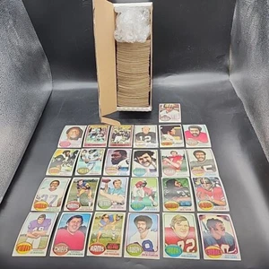 Juego parcial Topps Football 1976 391/528 con estrellas y hofers - Imagen 1 de 24