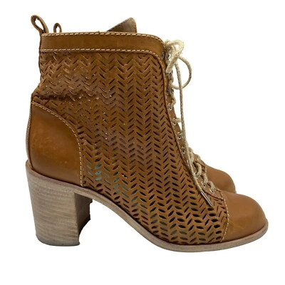 Botines Studio Pollini de cuero perforado marrón para mujer talla 37 hechos en Italia Foto 1 de 4