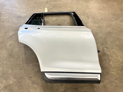 11-17 BMW X3 REAR RIGHT PASS SIDE EXTERIOR DOOR SHELL SILVER A83M, OEM LOT3558 Foto 1 de 4