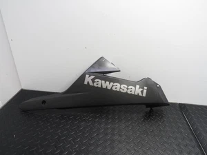 13-17 KAWASAKI NINJA 300 EX300 OEM STOCK CARENADO INFERIOR DERECHO CARENADO PLÁSTICO - Imagen 1 de 14