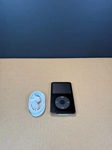Apple iPod Classic A1136 5a Generazione Nero 2.5" LCD 30Gb Lettore multimediale MP3 Portatile - Foto 1 di 8