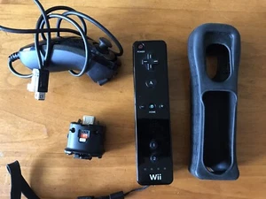 Nintendo Authentic Wii Mote Remote Black Controller Bundle RVL-003 Nunchuck - Picture 1 of 7
