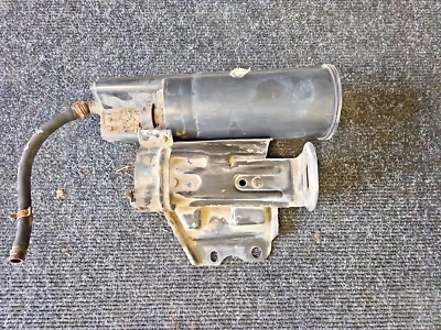 1999-2004 Ford F250 F350SD Super Duty 6.8L Fuel Vapor Canister Bracket OEM 3688 - Image 1 of 4