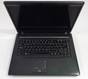 Akhter Clevo M761T Intel Dual Core T4400 2.20 GHz 250GB 4GB Laptop - Picture 1 of 1