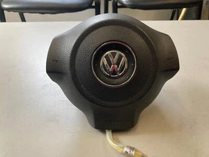 VW Touran 1.6 TDI 2010-2015 DRIVER SIDE STEERING WHEEL AIRBAG 5K0880201P - Picture 1 of 3