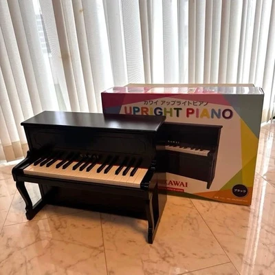 Kawai Mini Pianoforte Verticale 32 Tasti Nero 1151 Strumento Musicale... - Immagine 1 di 4