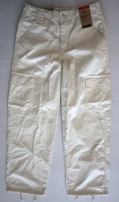 Levi's Women's Sz 25 x 30 Sunny Cream '94 Mid-Rise Baggy Cargo Pants $80 - Image 1 of 4