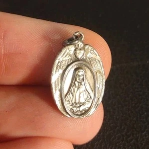 Dije religioso vintage de plata de ley 925 con medalla de San Javier Cabrini de 2,6 G - Imagen 1 de 7